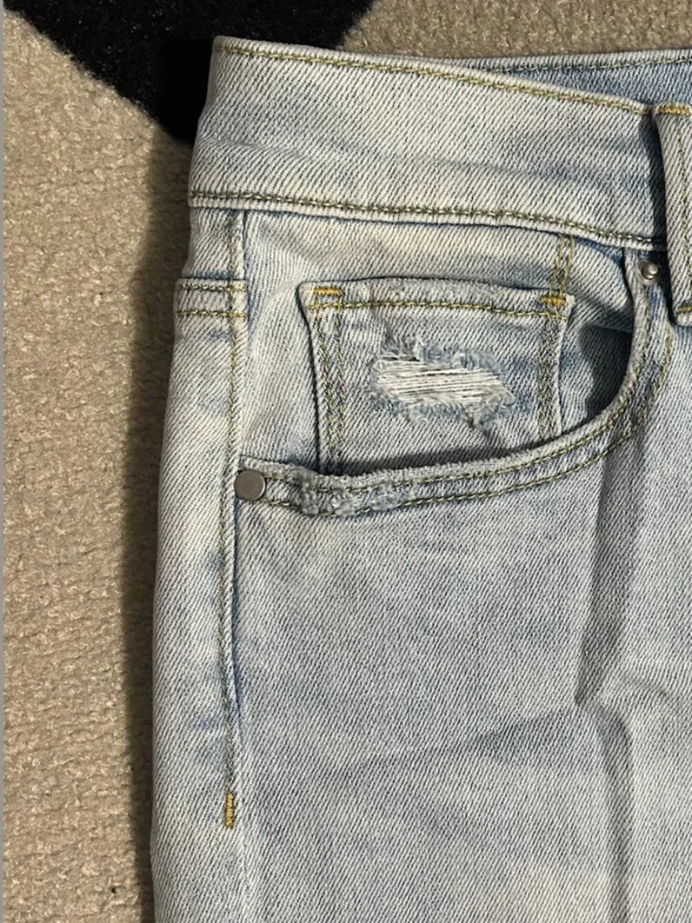 NWT DRIFTWOOD Jordie BUTTON FLY Distressed/Raw Hem Jeans Women's Size 26‎